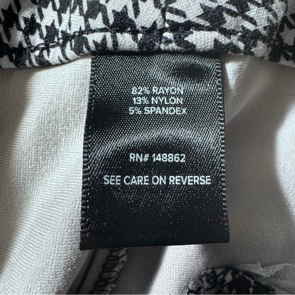 Torrid High-Rise Houndstooth Trouser Boot-Cut Pant Size 10 - Picture 11 of 14